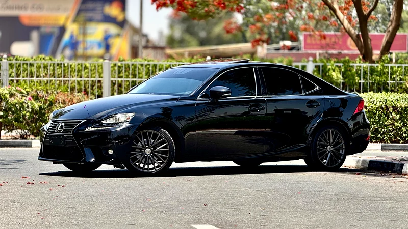 Lexus IS-250 2015 ( Prestige ) Gcc specs full option.63156992950019112