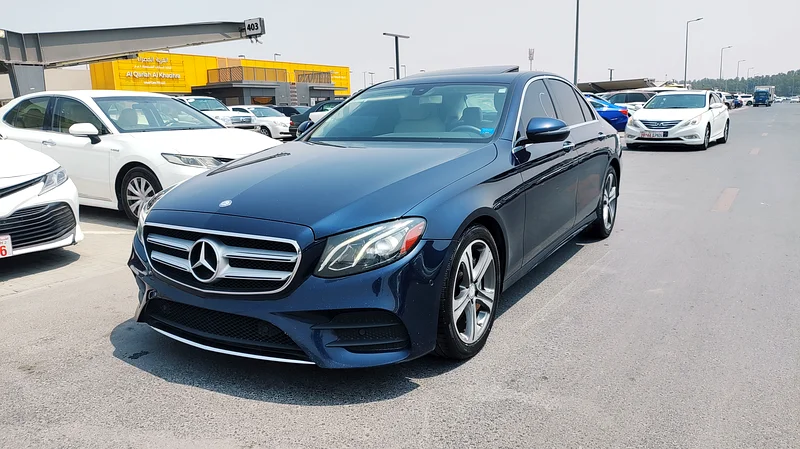 MERCEDES BENZ C300 2017 MADE IN GERMANY FULL OPTION WITH SUNROOF LEATHER SITES CROSS CONTROL VERY CL63156993928706111