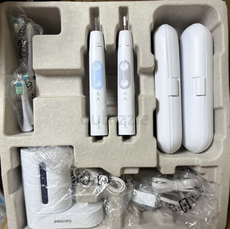 hilips Sonicare Optimal Clean Rechargeable Sonic Power Toothbrush, UV Sanitizer Edition - Pack of 263242686750083112