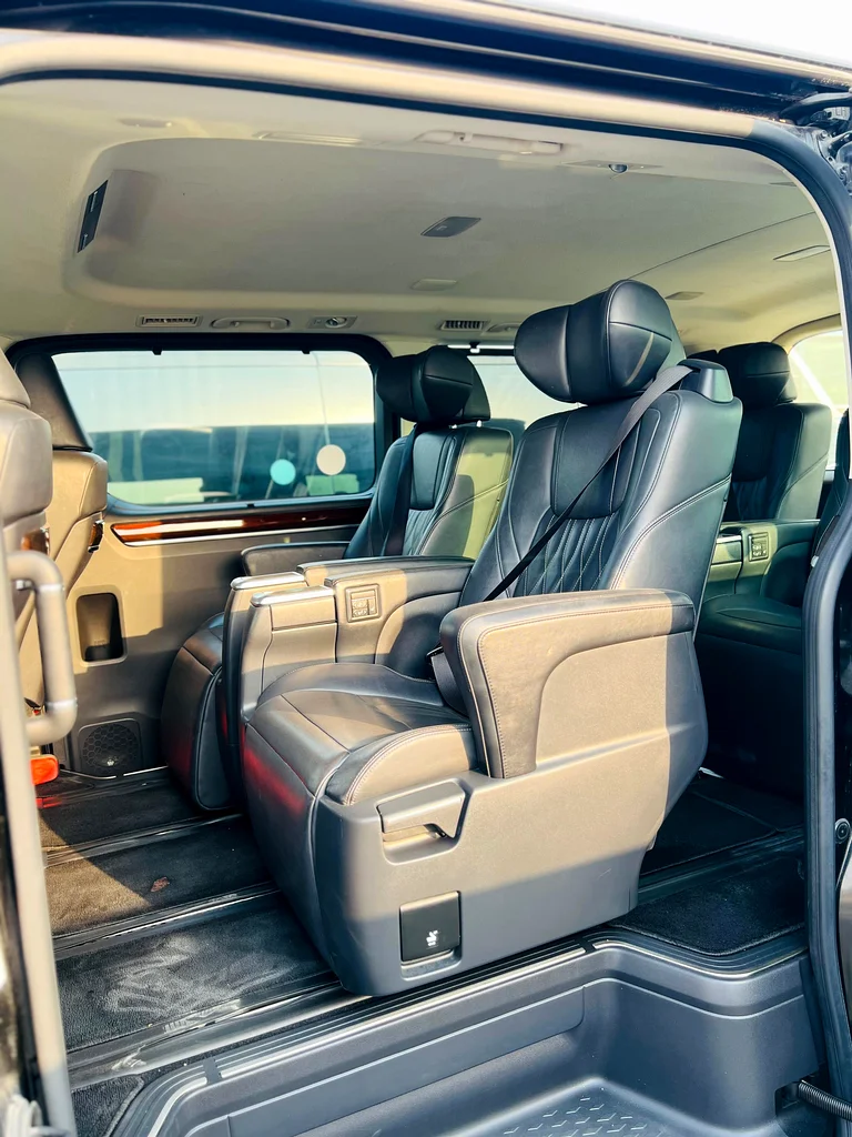 Toyota granvia 202263157885994627113