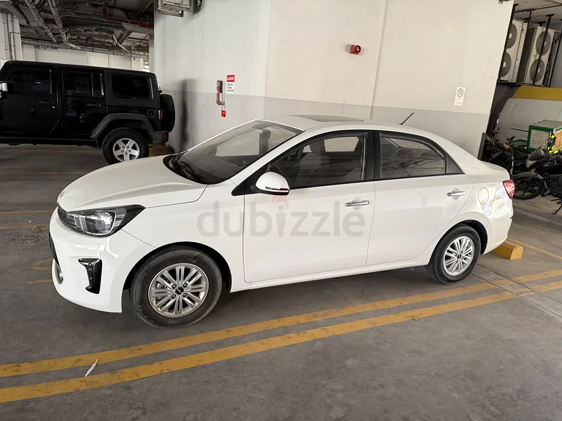 Perfect condition GCC 2024 Kia pegas white colour full option number one ,4 cylinder 100 horsepower63155553045763111