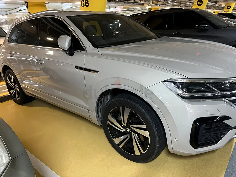 2023 Volkswagen Touareg R-Line | Full Option | Excellent Condition63154621332355112