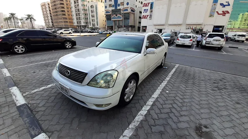 Lexus LS43063156541116674114