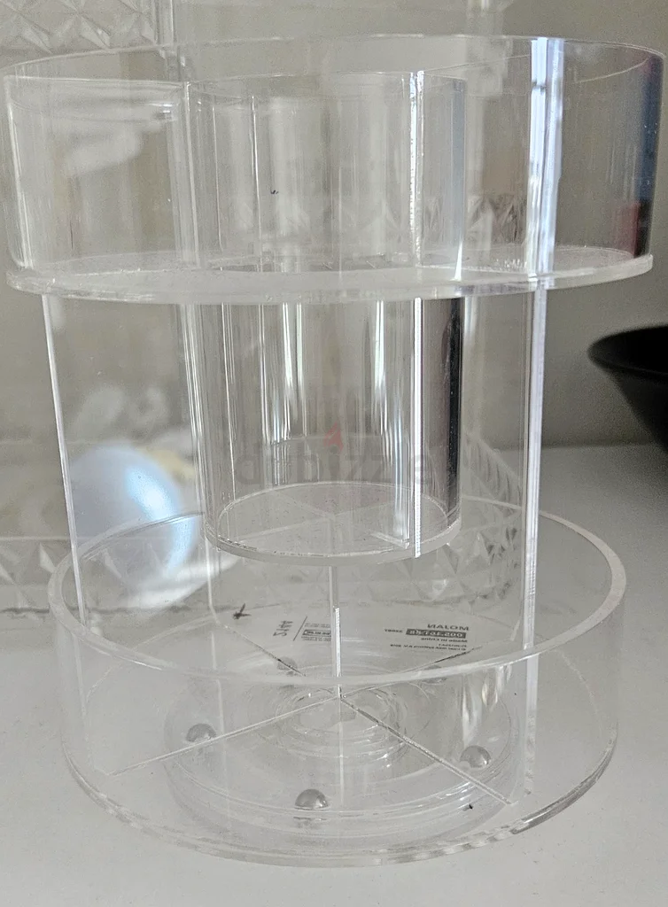 Clear acrylic rotating organizers — commonly used for cosmetics, toiletries, or small items63211418729219111