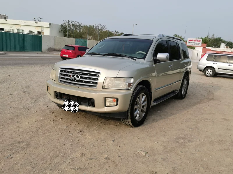 Infiniti qx56... Model 2009...gcc specifications... First owner... Original paint63154167035138112