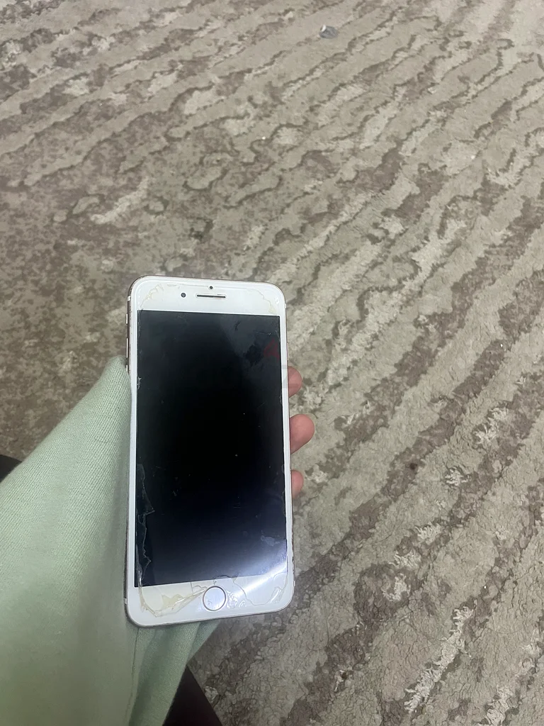آيفون 7 بلس63214903380993112