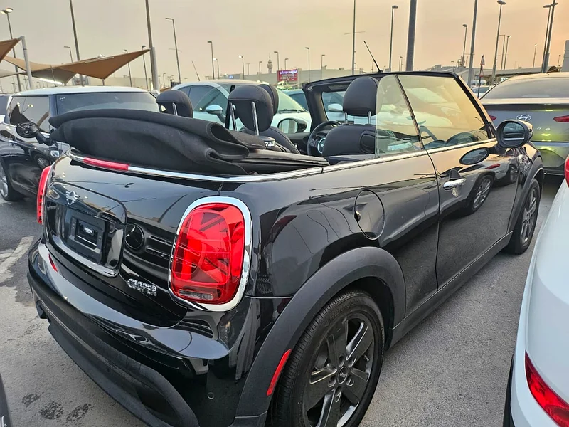 Mini Cooper Convertible 202263156040611842113