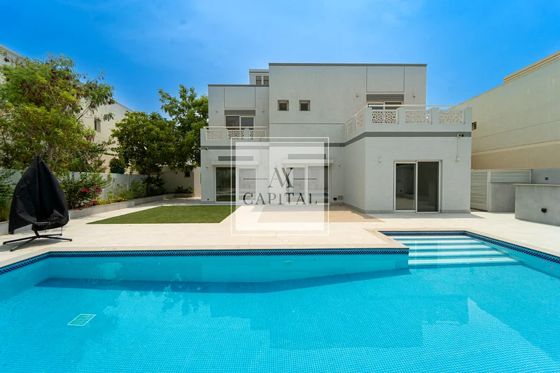 Lake View | Fully Upgraded & Fitted | Vacant63726017273475110