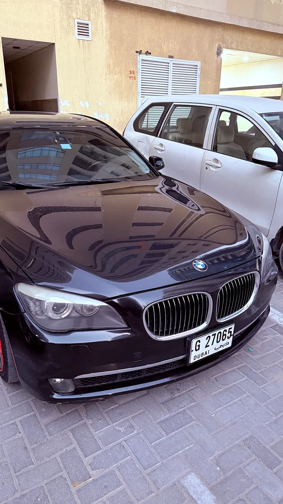 BMW 7 Series - Black63229646567682112
