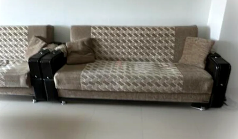طقم أريكة مع سرير وطاولة مركزية63178430758403111