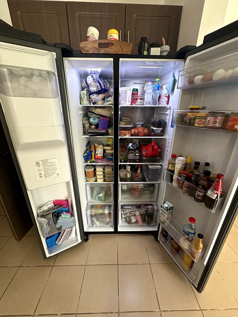 Samsung side by side Refrigerator with water dispenser and ice maker same like new condition63166182297987112
