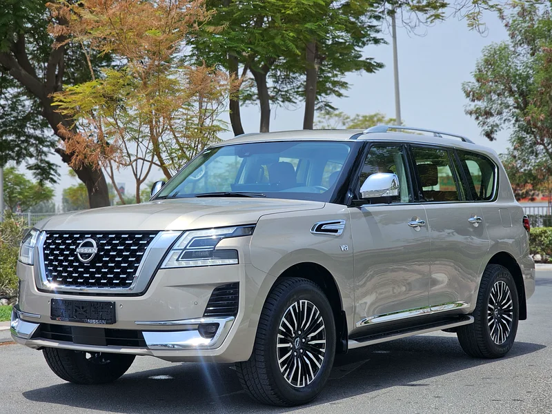 NISSAN PATROL LE PLATINUM V8 GCC FULL OPTION UNDER WARRANTY 202263156991477507111