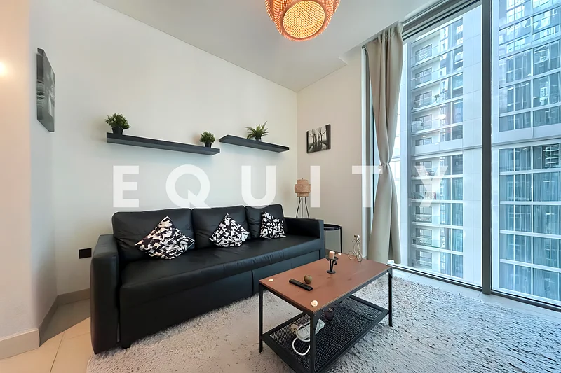 Vacant | Available to View | Best Quality64016940531330114