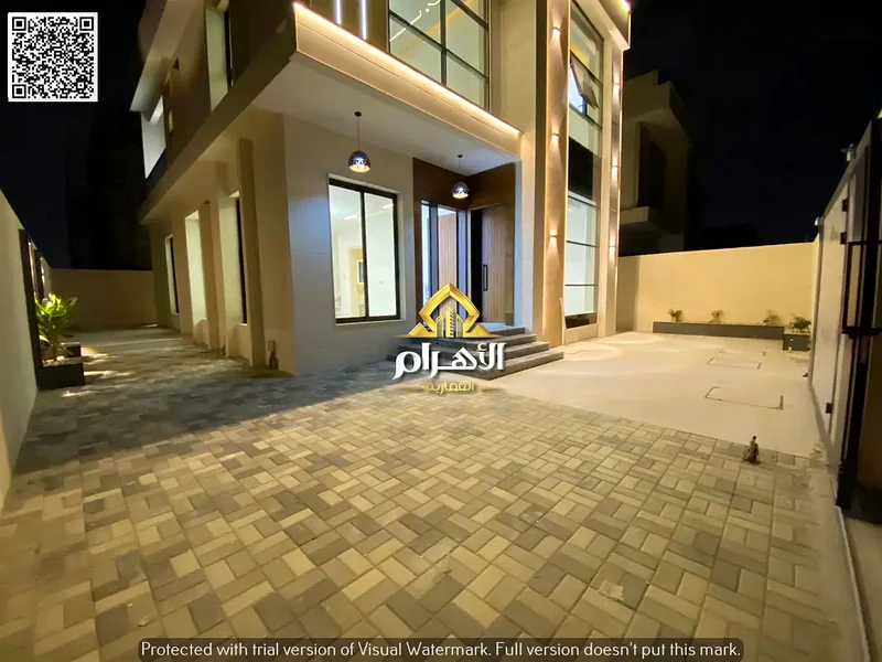 للبيع فيلا حديثة، متضمنة رسوم التسجيل، قريبة من المسجد والخدمات، مع منطقة جلوس في الفناء، بدون دفعة أولى،63900710108546111