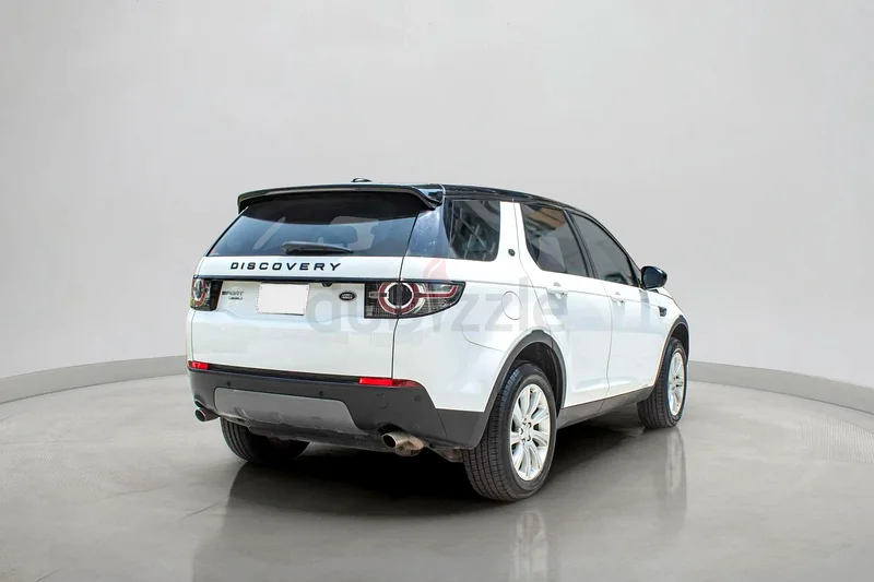 2016 Land Rover Discovery Sport Se 2.0L | GCC Specifications63226219292545113