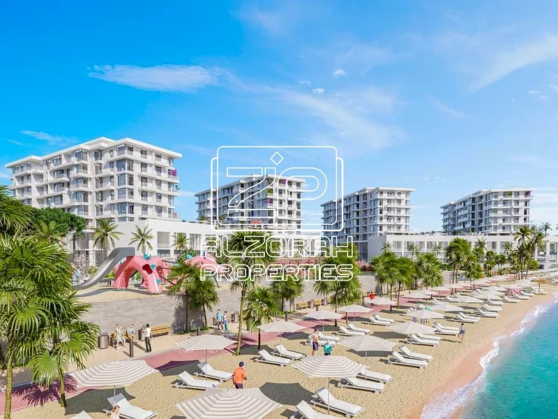 STUDIO with sea view | Beach | Smart home | Shops on the basement floor63280302697729112