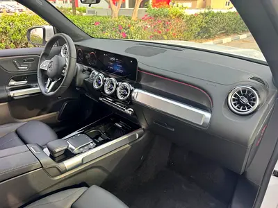 2022 Mercedes-BENZ EQB — фото 11