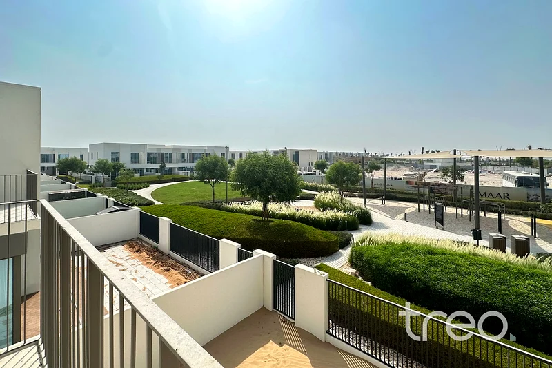 Park Facing | Single Row | Available Now63732115518338111