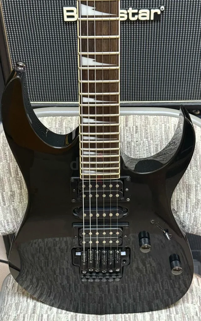 بيع أو تبادل Ibanez RG370DX - أسود، مصنوع في كوريا63230703056642112