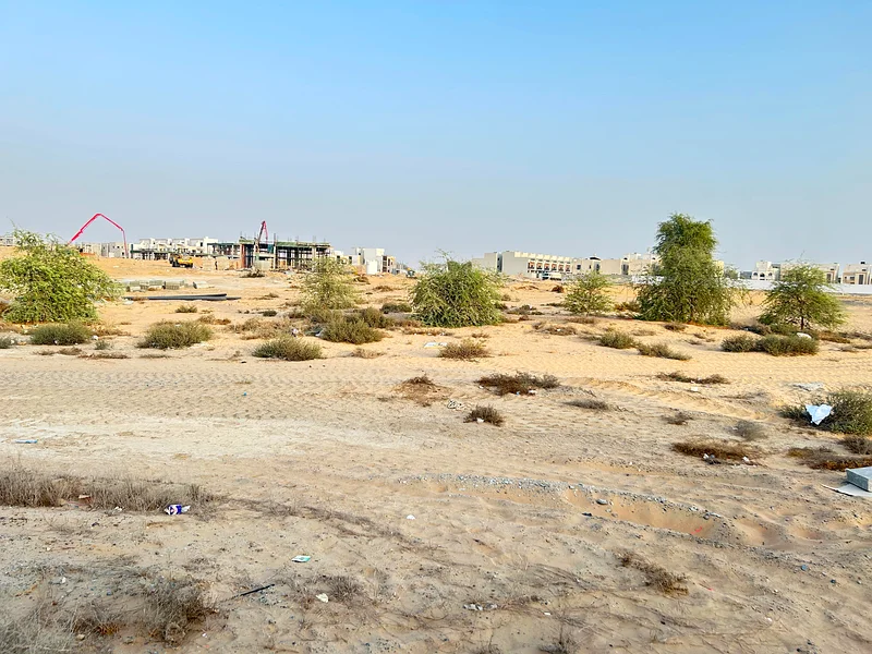 عرض ساخن: 3 قطع تجارية في هيلو 2 مقابل المسجد63183233471617111