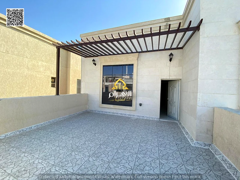 A villa with electricity, water and air conditioning, directly from the owner, with personal finishing, on a main street, close to all services, freeh63914106111746113