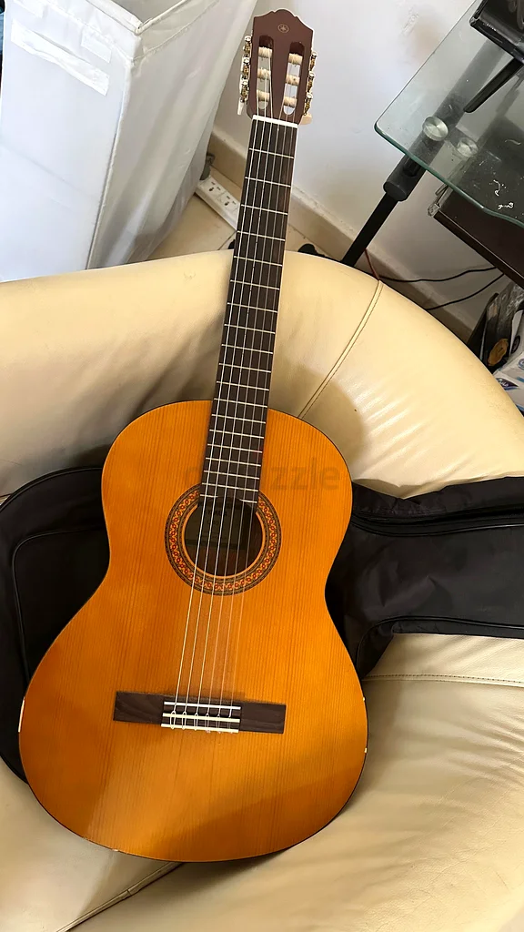 Beautifully Crafted Classical Guitar for Sale!63231193063555118