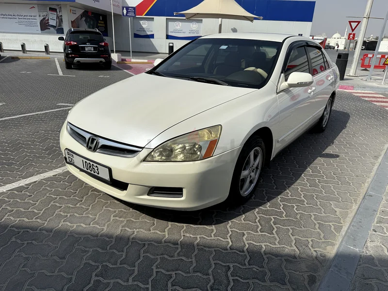 **حالة ممتازة** **هوندا أكورد 2007**632267437907231118