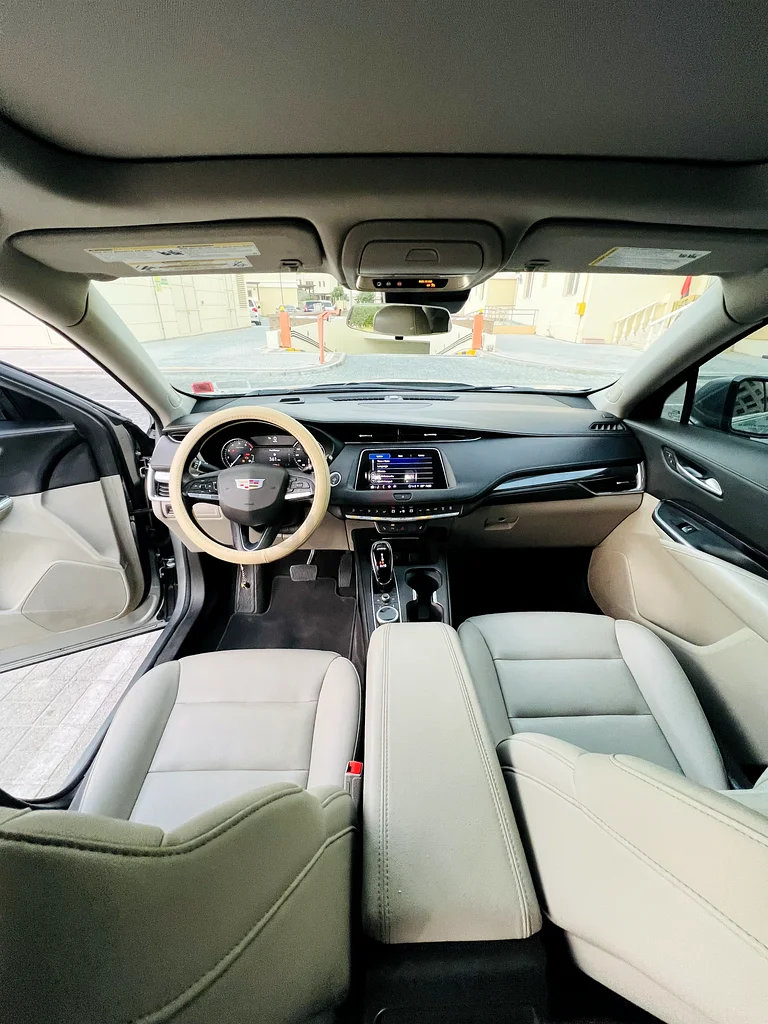 Cadillac  2023 XT4 luxury edition USA

47755  KM63154620883585114