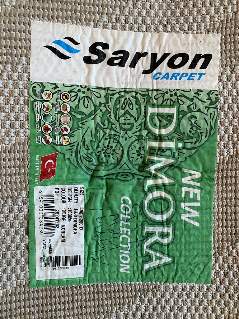 Living room Carpet 3 x 2 meters63149587090433111