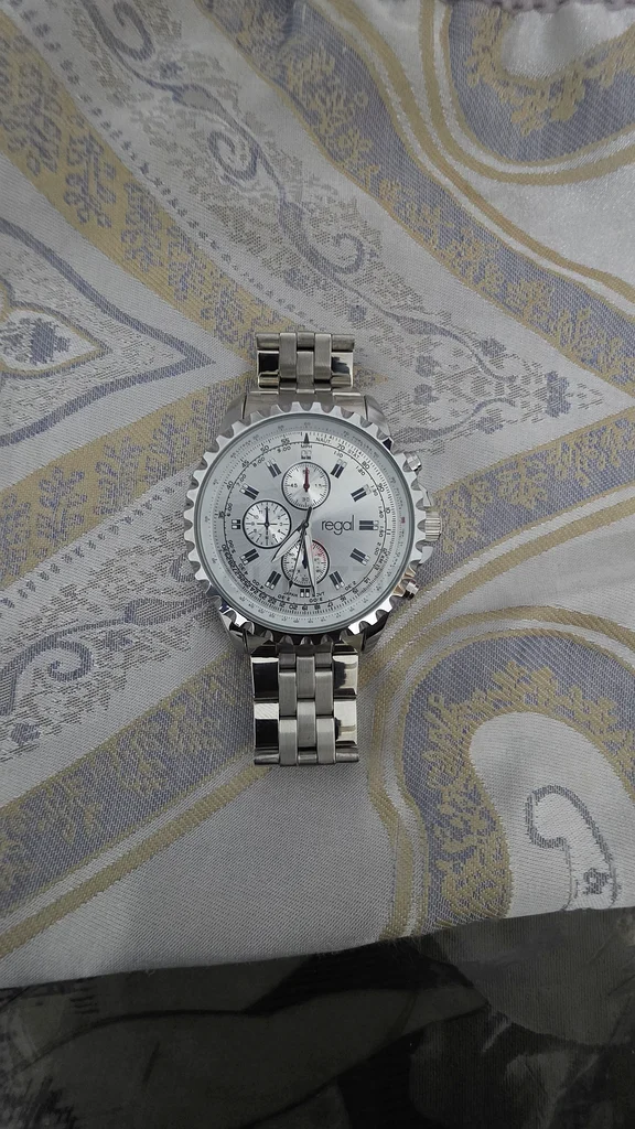Elegant Mens Silver Sport Watch - Perfect for Every Occasion632411300302101116