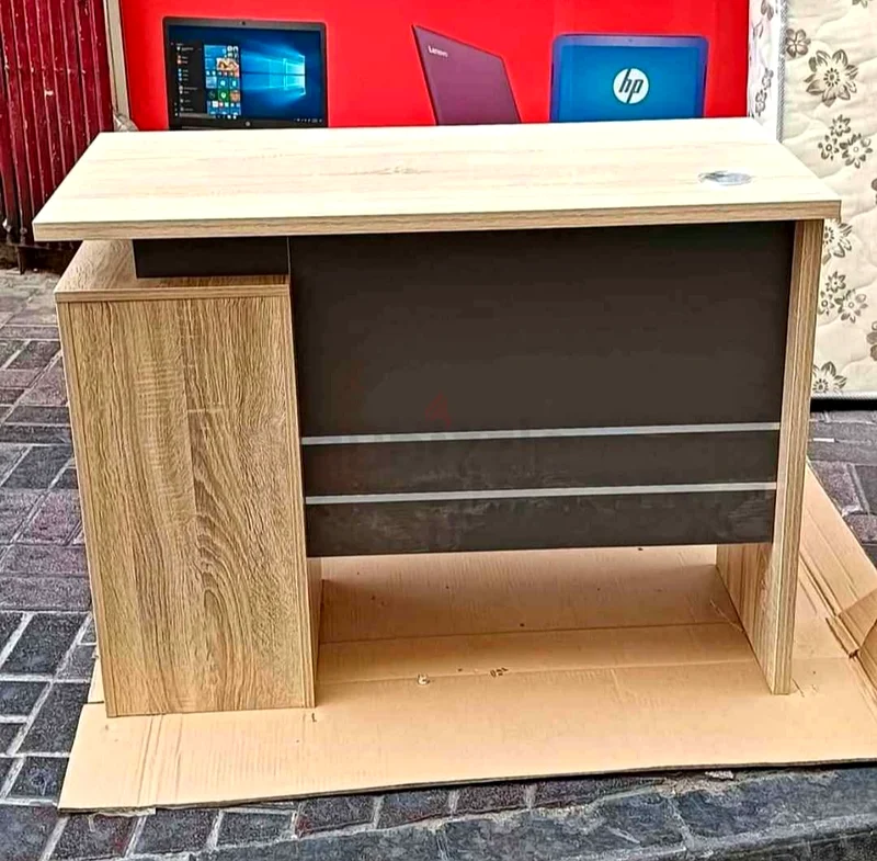 Brand new MDF Wood Office Table63219827383681111