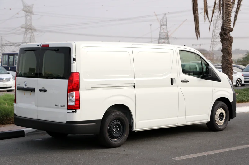 2025 TOYOTA HIACE STD FULL CARGO 3.5L PETROL AT63158342441473112
