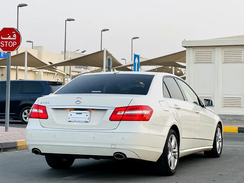E350_V6_Year:2011_126000 KMs_Japanese specs_No accident_Customs documents63157444740226114
