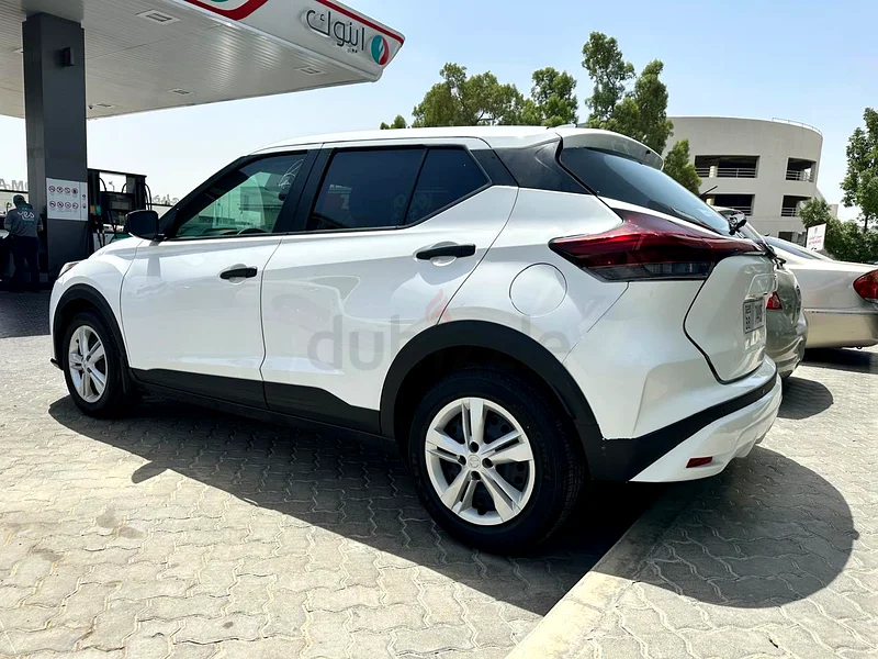 Nissan kicks S 202463156542004481114
