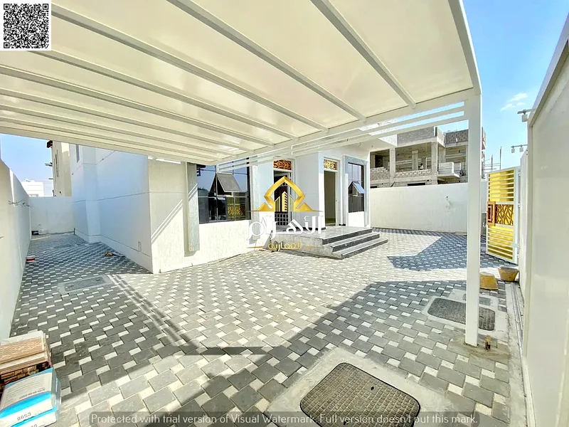 فيلا فاخرة للبيع في الزاهية - مساحة واسعة وتصميم حديث - 3 غرف نوم رئيسية - بسعر خاص! 🏡63893024316675111