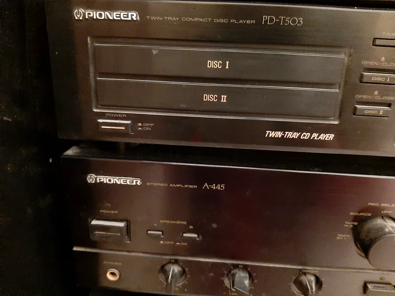 Pioneer deck with cd player63261836314115111