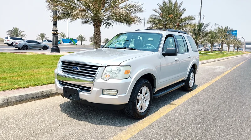 FORD EXPLORER 2010 GCC FULL OPTION ALL WHEEL DRIVE VERY CLEAN CAR GOOD CONDITION63156041583107111