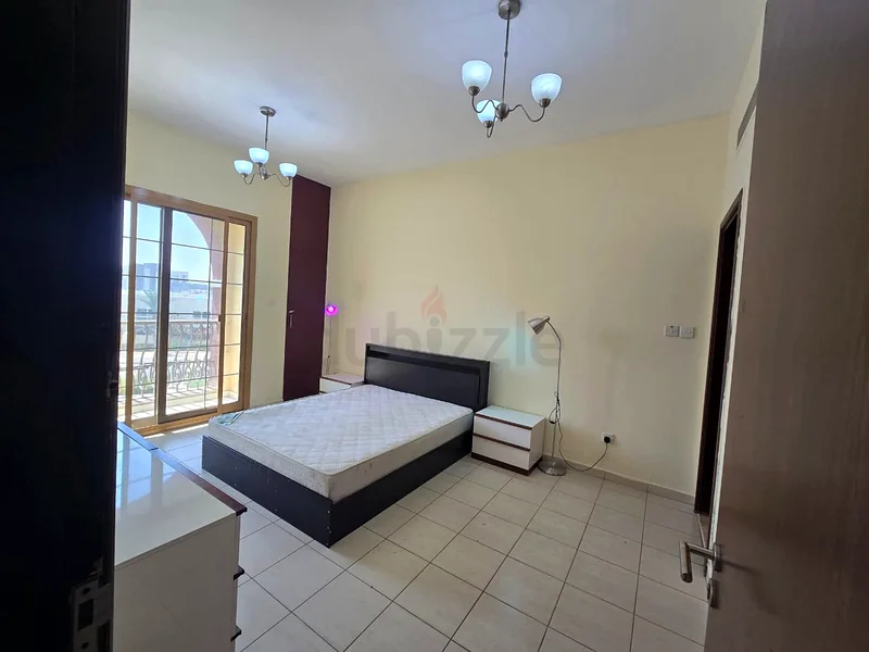 بدون عمولة... غرفة نوم رئيسية متاحة للإيجار في سبيين كلاستر، المدينة الدولية63218792660995111