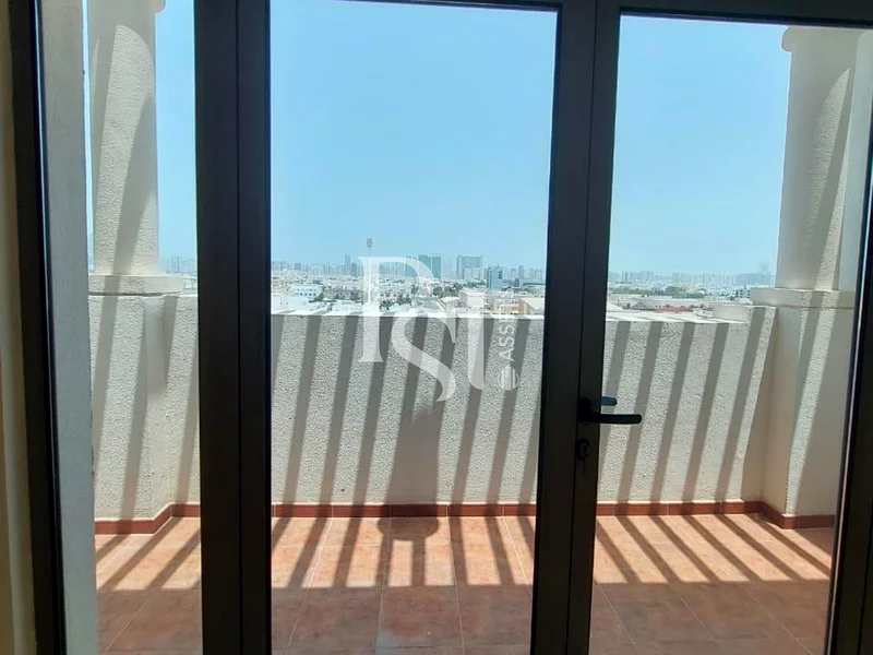 Spacious Layout | Prime Location | Vacant633107245094421127