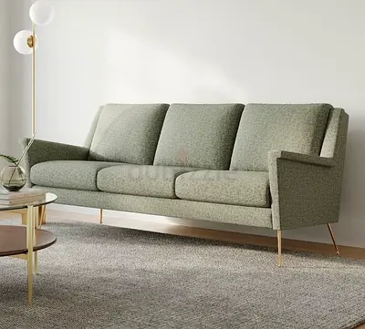 Selling in great condition west elm three seater sofa perfect condition