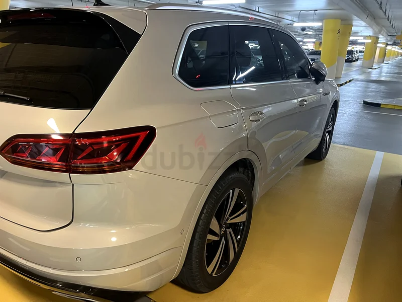 2023 Volkswagen Touareg R-Line | Full Option | Excellent Condition63154621332355114