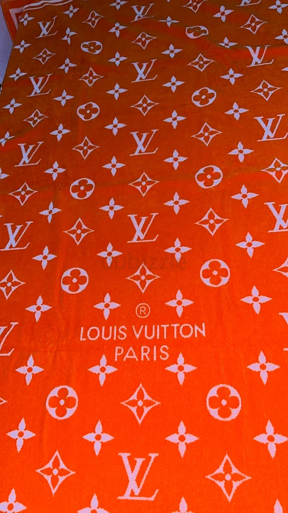 Louis Vuitton LV Monogram Beach Towel Collector Piece Brand New never used 🧡🤍63185758099074113