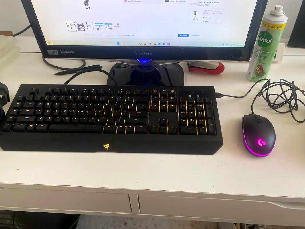 Gaming Keyboard and RGB Mouse Combo - Perfect for Gamers!