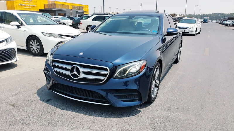 MERCEDES BENZ C300 2017 MADE IN GERMANY FULL OPTION WITH SUNROOF LEATHER SITES CROSS CONTROL VERY CL63156993928706114