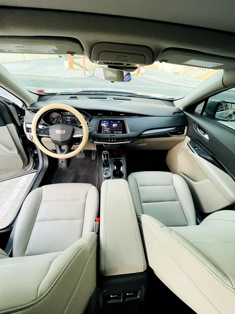 Cadillac  2023 XT4 luxury edition USA

47755  KM63154620883585113