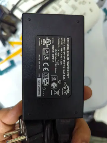 Ubiquti POE injector 50v 1.2A