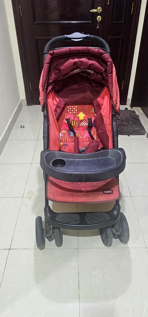 Stylish and Comfortable Baby Stroller for Your Little One!632307087119381129