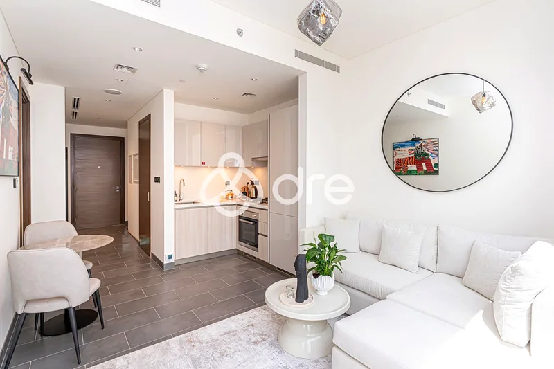 Furnished | High Floor | Pool & Courtyard View63758639543939111