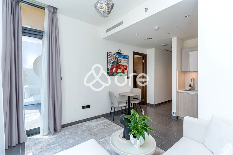 Furnished | High Floor | Pool & Courtyard View63758639543939113