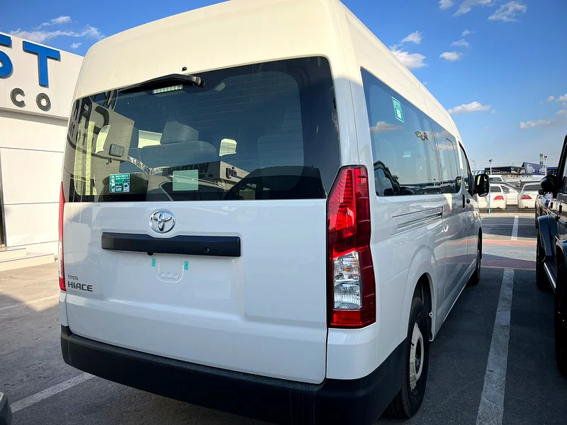 Toyota Hiace 3.5L HighRoof A/T 13 Seater Petrol 202563401317847426111